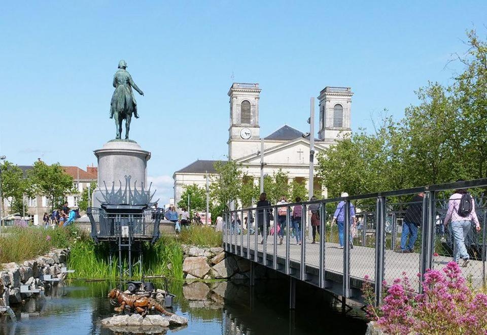 Ferienwohnung Maloca' Robretieres La Roche-sur-Yon Exterior foto
